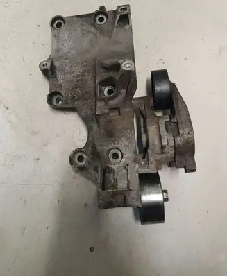 Volkswagen Touran I Generator/alternator bracket 03G903143A