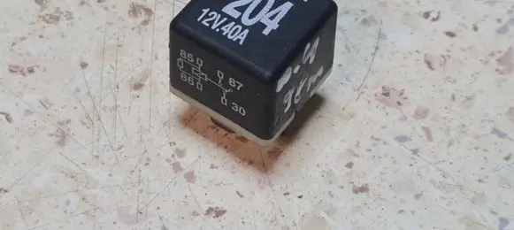Audi A4 S4 B5 8D Other relay 431951253H