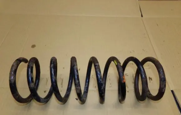 Ford Mondeo Mk III Rear coil spring