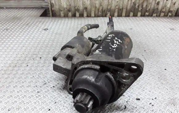 Seat Leon (1P) Starter motor 1005831311