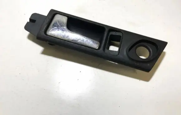 Audi A6 S6 C4 4A Front door interior handle 4a0839019c