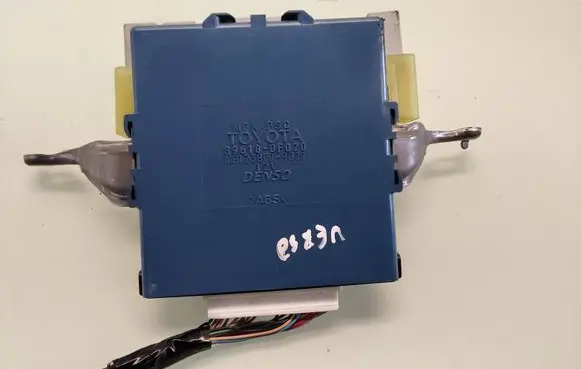 Toyota Corolla Verso E121 Combustion control unit/module 896180F020 MB1238009021