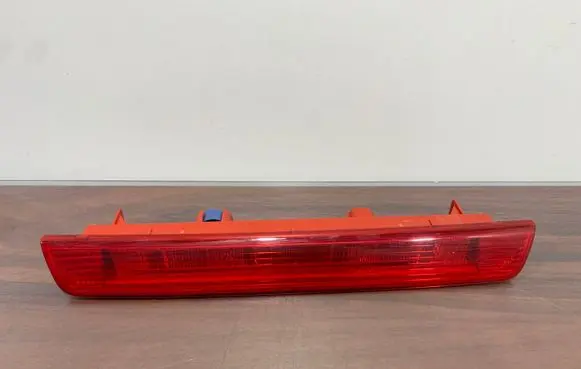 Nissan Qashqai Third/center stoplight 265904EA0A 89250011