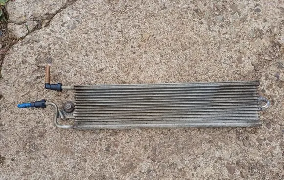 Volkswagen PASSAT B6 Fuel cooler (radiator) 