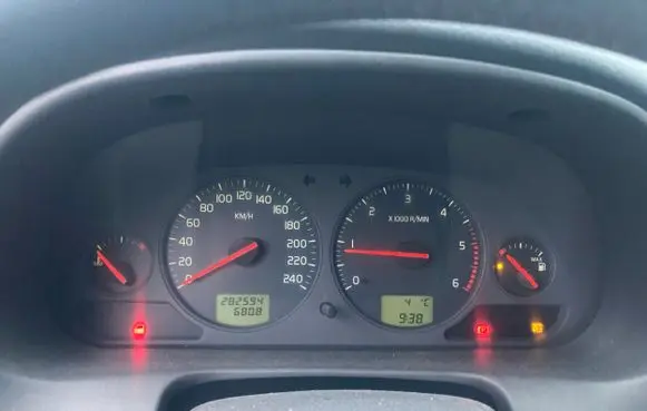 Volvo S40, V40 Speedometer (instrument cluster) 30623048