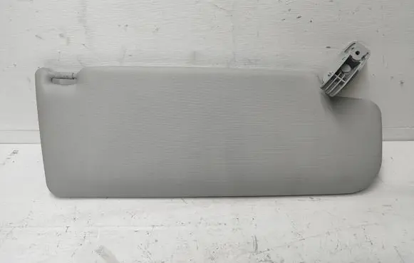 Sun visor