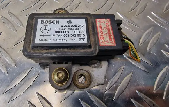 Mercedes-Benz A W168 ESP acceleration yaw rate sensor 0265005219