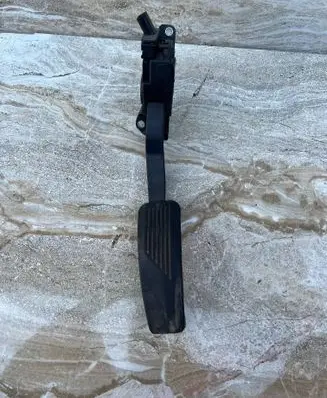 Maserati Levante Accelerator throttle pedal 6PV93396627 04861715AE