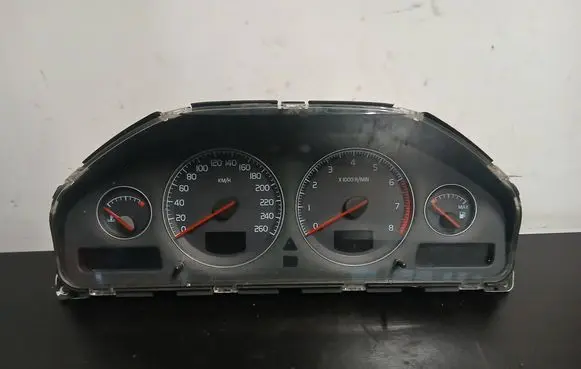Volvo S60 Speedometer (instrument cluster) 8673802 8602765 8673263