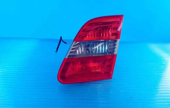 Mercedes-Benz B W245 Tailgate rear/tail lights 27530204