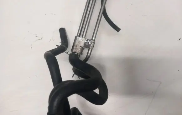 Audi A3 S3 8L Fuel line pipe