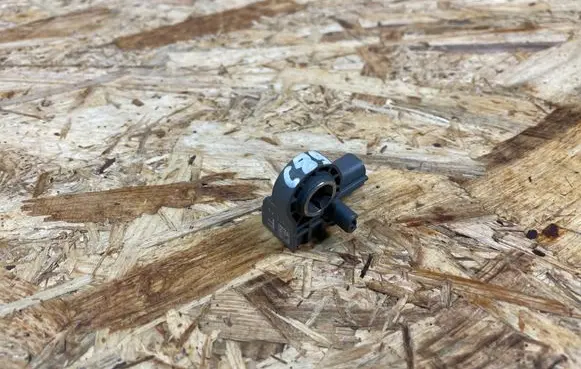Volvo XC90 Airbag deployment crash/impact sensor 31429672