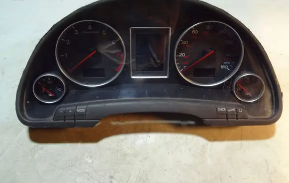 Audi A4 S4 B6 8E 8H Speedometer (instrument cluster) 8E0920950G 0263626023