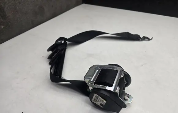 Mercedes-Benz Sprinter W906 Front seatbelt 601384300 00000