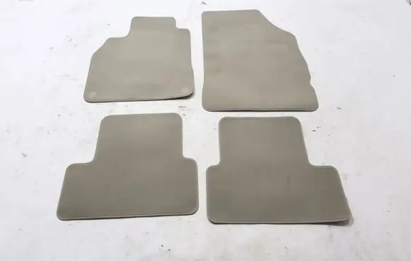 Renault Fluence Car floor mat set 749000382R