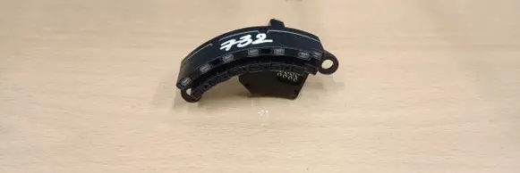 Mercedes-Benz E W211 Steering angle sensor 0025428018