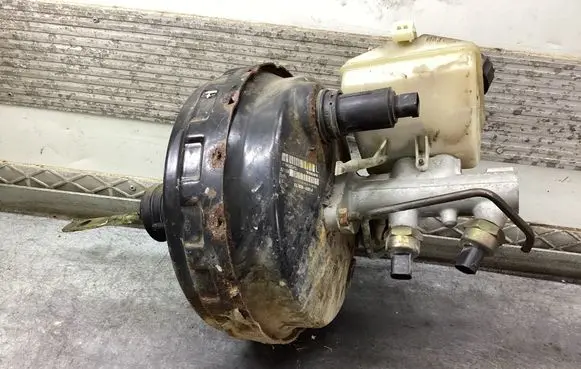 Volvo XC90 Brake booster P30665451