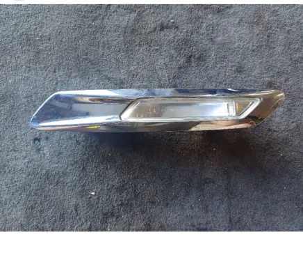 BMW 5 F10 F11 Front fender indicator light 7154170 7154168