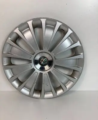 Alfa Romeo Mito R16 wheel hub/cap/trim 50508972