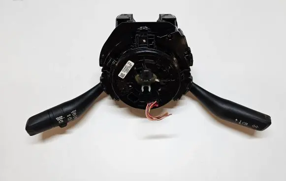 Jeep Grand Cherokee WL Wiper turn signal indicator stalk/switch P68377547AB P68351726AD