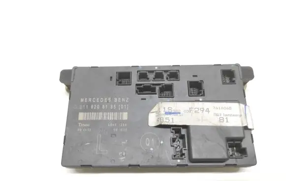 Mercedes-Benz E W211 Door control unit/module 2118208185 00401298