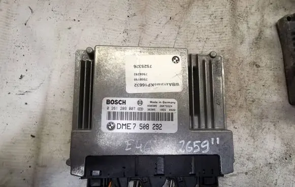 BMW 3 E46 Engine control unit/module 7508292 26RT5524 0261209007