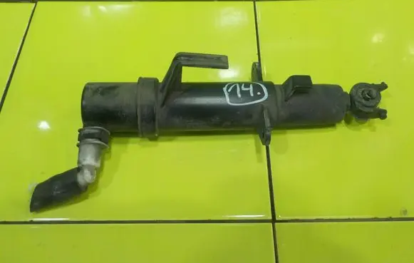 Ford Kuga I Headlight washer pump PRZOD