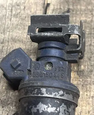 BMW 5 E39 Fuel main line pipe 0280150445