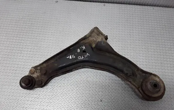 Mercedes-Benz Vito Viano W638 Front lower control arm/wishbone