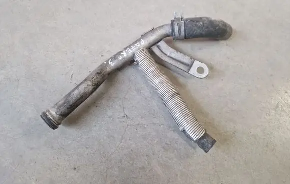 Mitsubishi Pajero Sport I Engine coolant pipe/hose