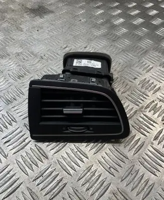 Renault Koleos II Dashboard side air vent grill/cover trim