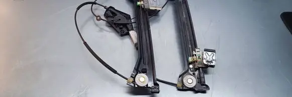 Audi S5 Front door electric window regulator 8T0837462D