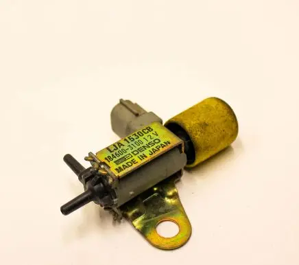 Jaguar XK8 - XKR Turbo solenoid valve LJA1530CB