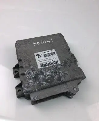 Volvo V40 Engine control unit/module 31452623