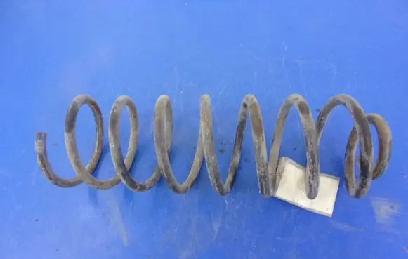 Volkswagen Golf III Rear coil spring