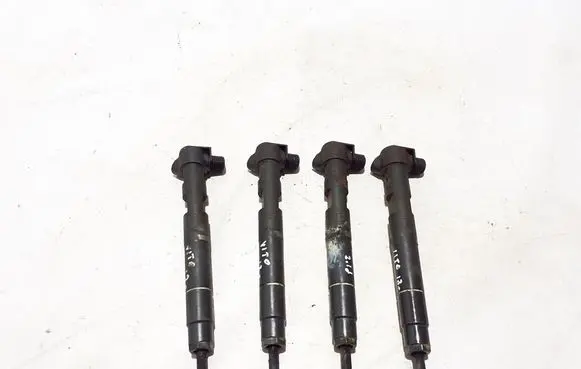 Mercedes-Benz Vito Viano W639 Fuel injector A6510704987