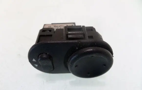 Opel Astra G Wing mirror switch 09226861 1274R