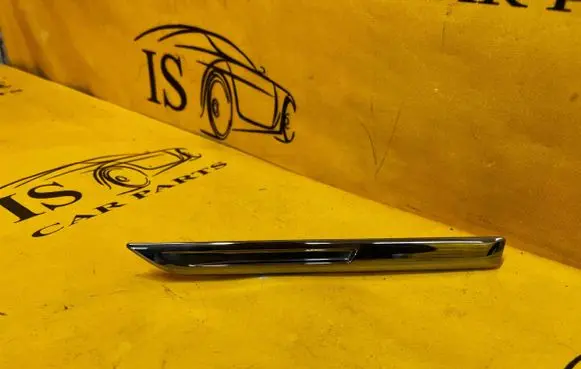 Renault Megane IV Fender trim (molding) 990430378R 990430979R