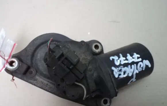 Chrysler Grand Voyager III Front wiper linkage and motor