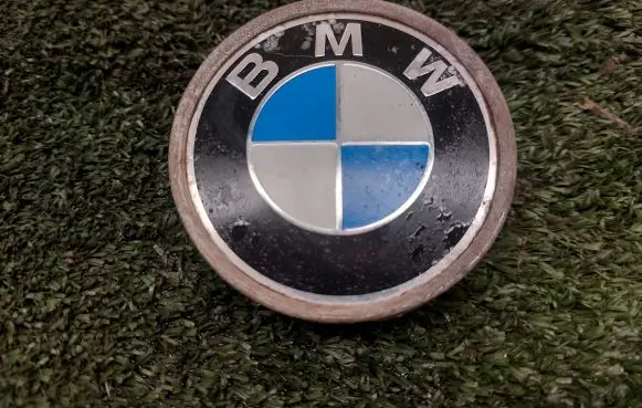 BMW 3 E90 E91 Original wheel cap 6768640