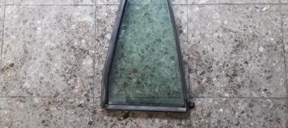 Renault Laguna II Rear side window