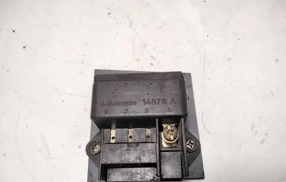 Volkswagen Golf III Other relay 10400396870 14878A