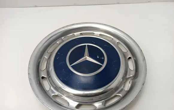 Mercedes-Benz COMPAKT W115 R14 wheel hub/cap/trim 