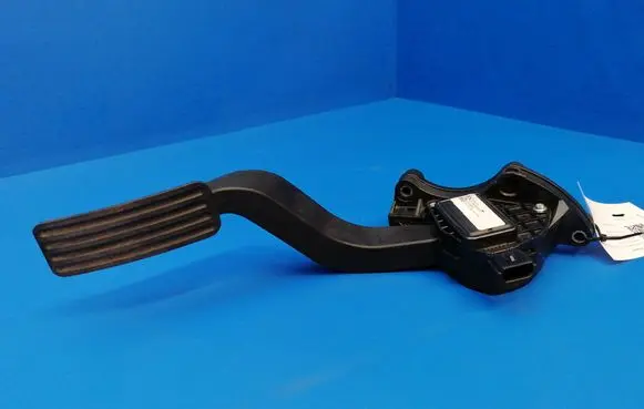 Land Rover Discovery 5 Accelerator throttle pedal GK529F836BB