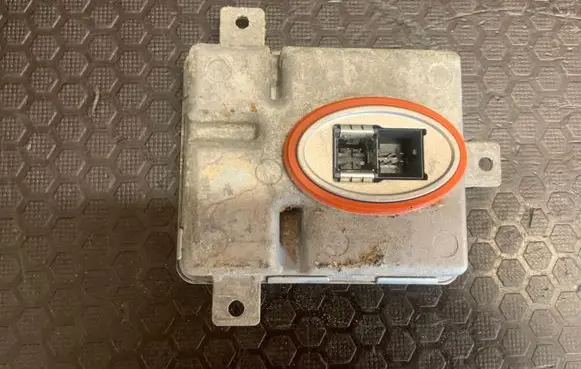 BMW 7 F01 F02 F03 F04 Headlight ballast module Xenon W003T19571 7250624