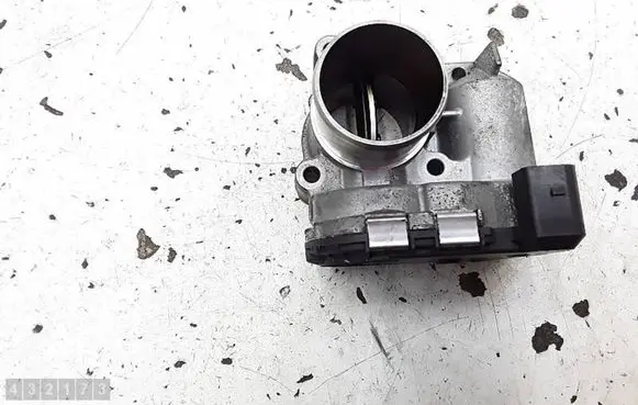 Nissan Qashqai Throttle valve 8200330810E H8200330812