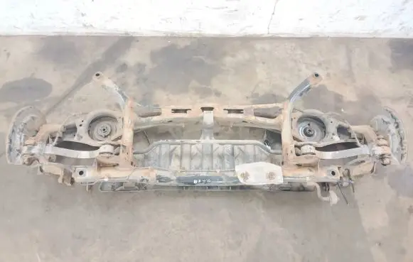 Volkswagen Golf VI Rear subframe 
