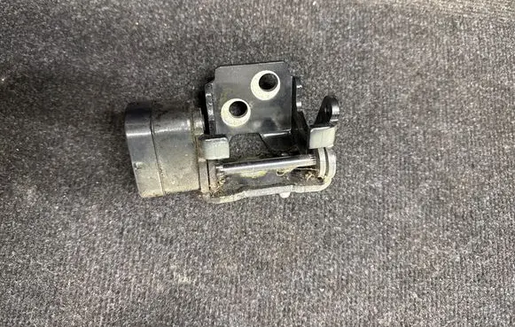 Citroen C5 Front door upper hinge 