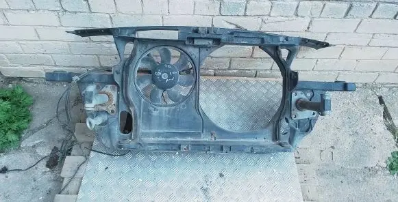Volkswagen PASSAT B5 Radiator support slam panel