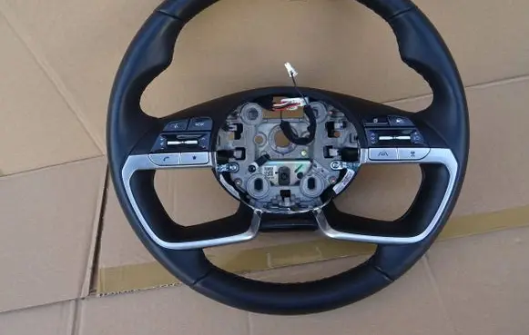Hyundai Tucson IV NX4 Steering wheel